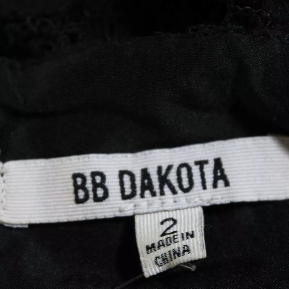 EUC gorgeous black lace dress A line dress - Picture 3 of 8